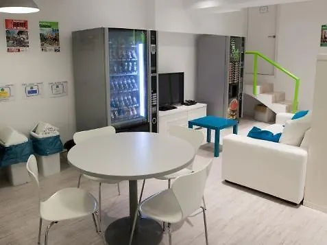 Rocket Hostels Gracia Barcelona